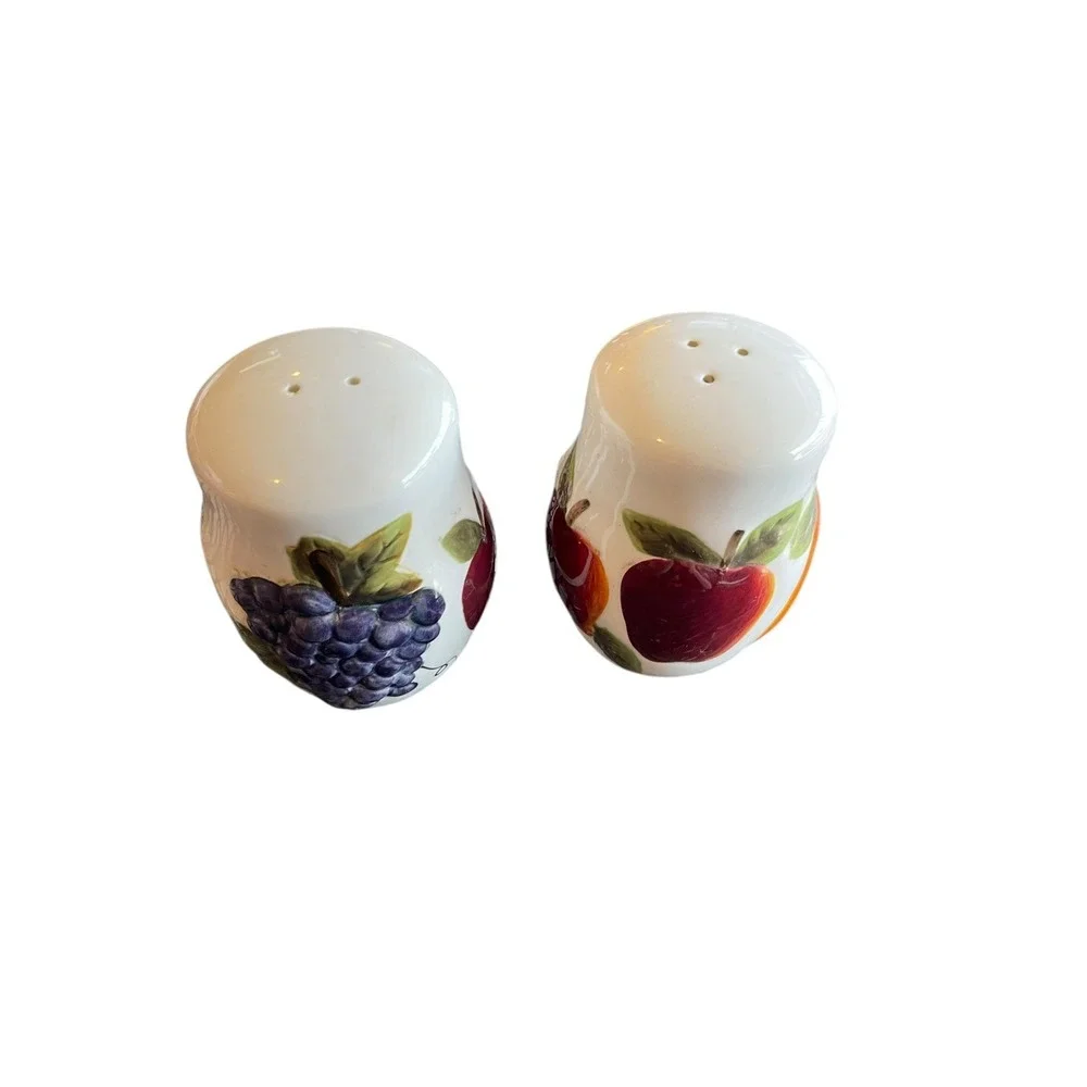 Vintage Sonoma Villa Fruit Salt Pepper Shaker Set Ceramic‎ Kitchen Decor